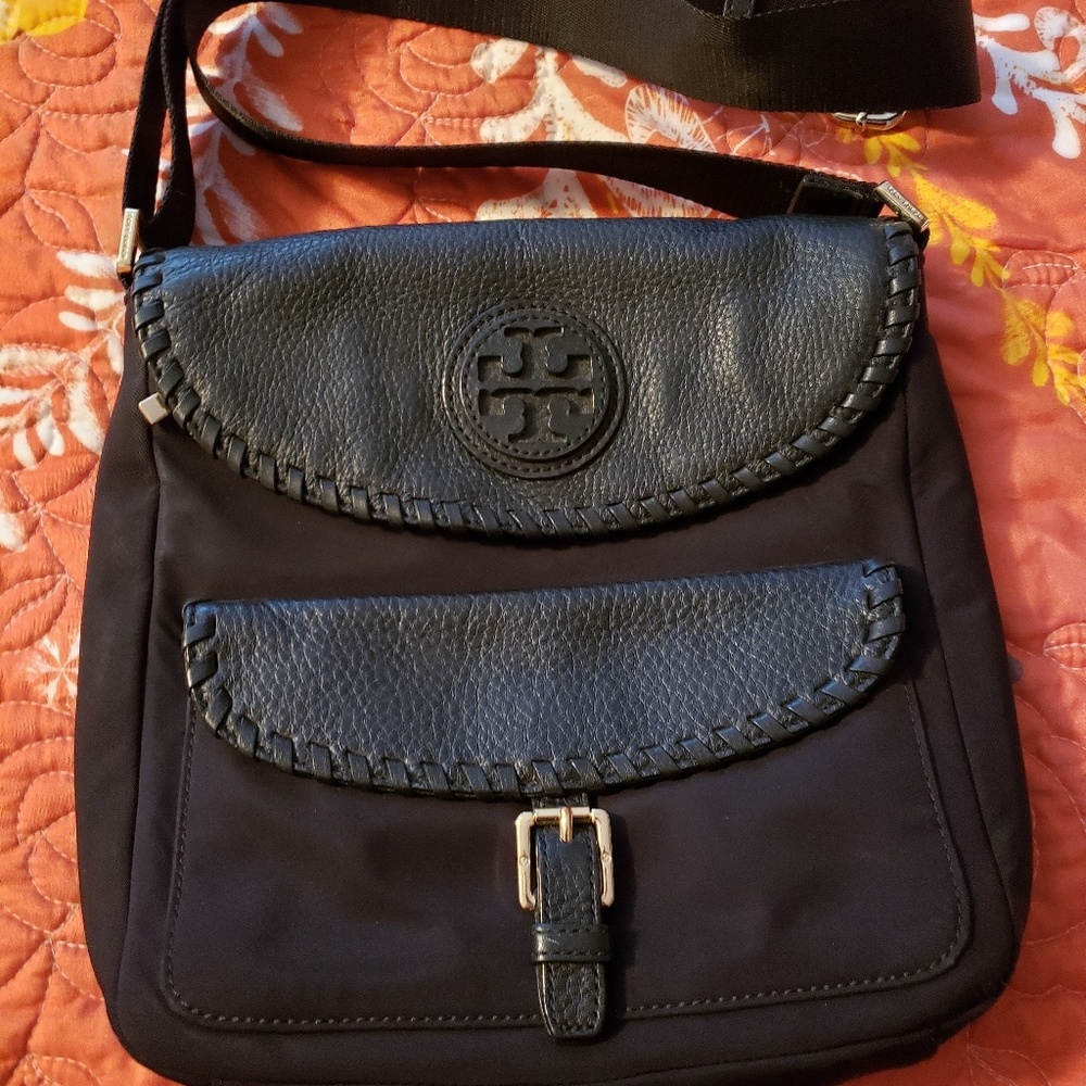 ❤️😍Tory Burch Crossbody 😍❤️